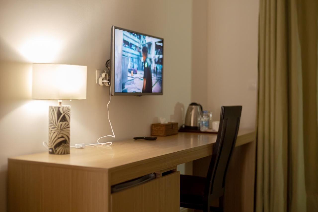 Robert'S Hotel อาบีจาน ภายนอก รูปภาพ