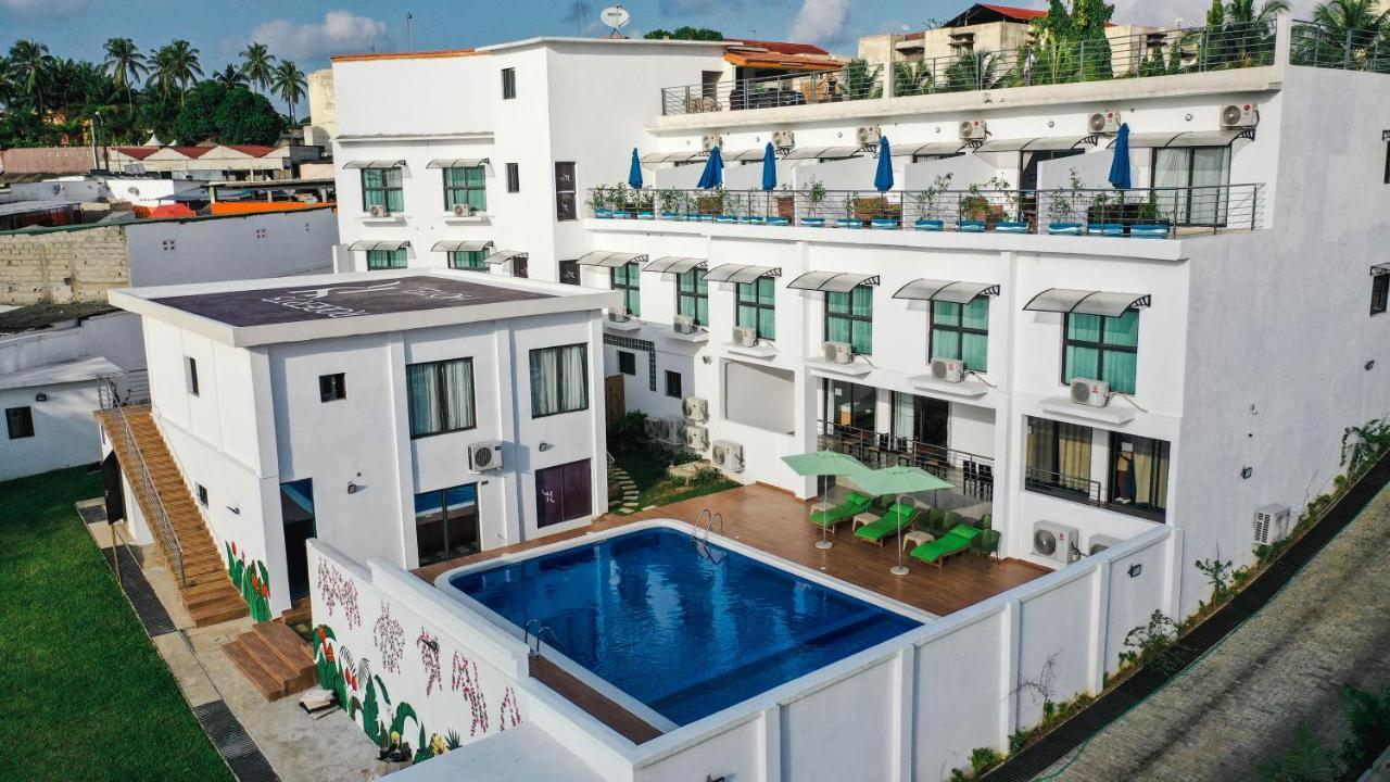 Robert'S Hotel อาบีจาน ภายนอก รูปภาพ