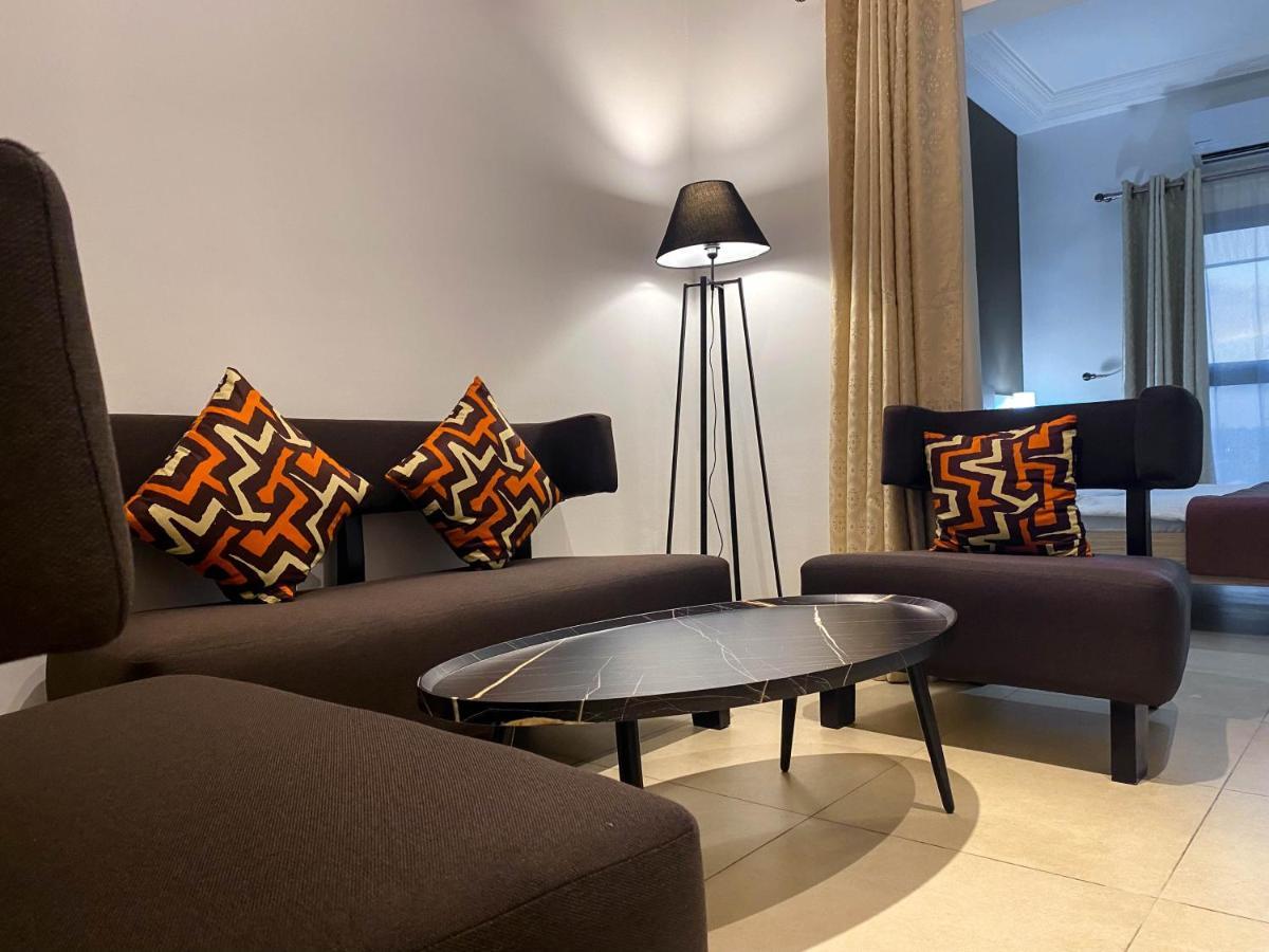 Robert'S Hotel อาบีจาน ภายนอก รูปภาพ