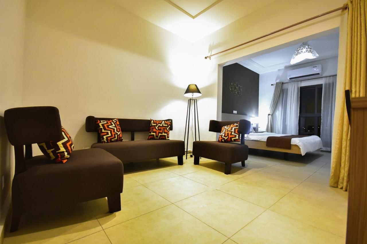 Robert'S Hotel อาบีจาน ภายนอก รูปภาพ