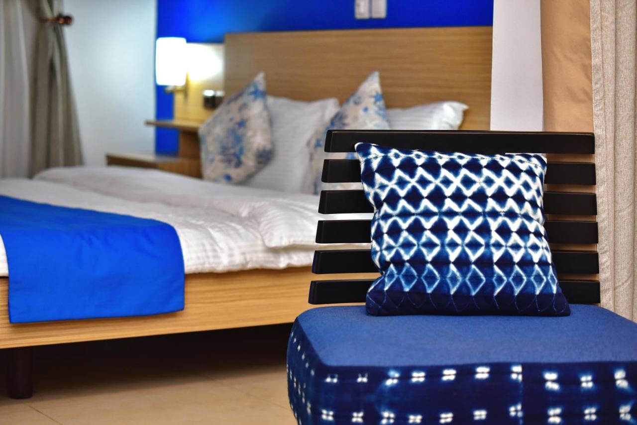 Robert'S Hotel อาบีจาน ภายนอก รูปภาพ