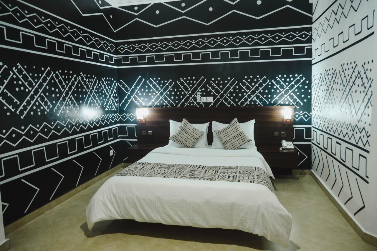 Robert'S Hotel อาบีจาน ภายนอก รูปภาพ