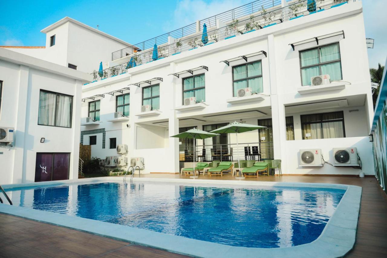 Robert'S Hotel อาบีจาน ภายนอก รูปภาพ
